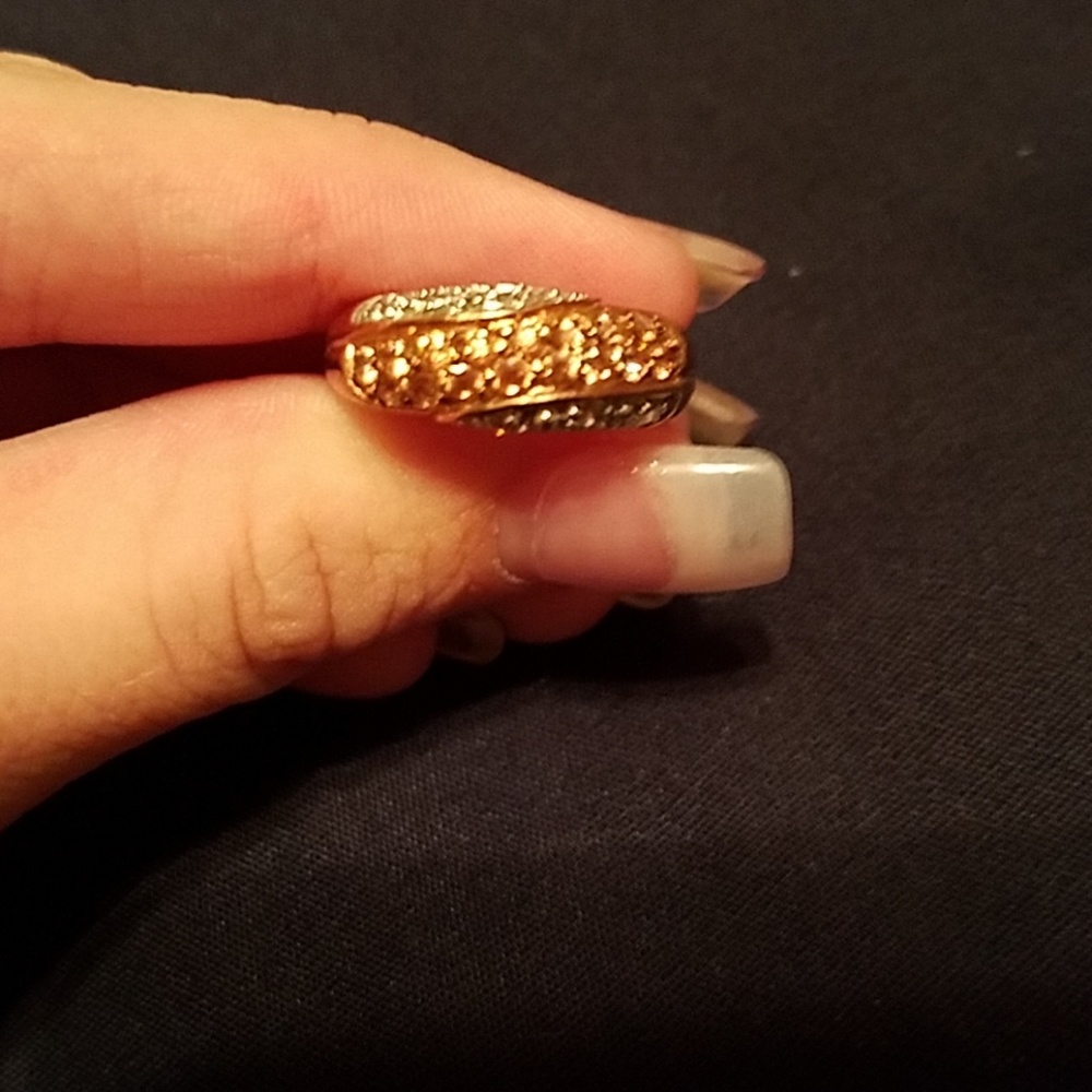 Champagne and white ring